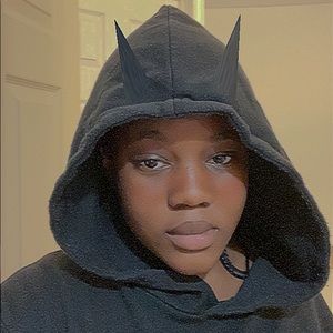 Meet your Posher, Mia